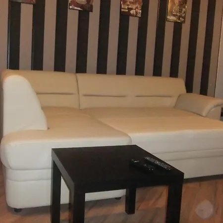 южен плаж Обзор