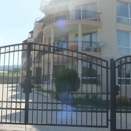 южен плаж * Обзор