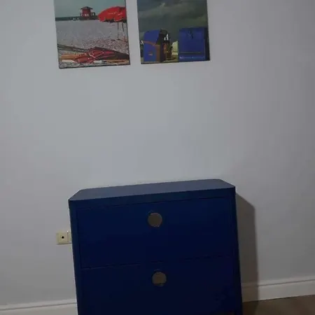 южен плаж Обзор